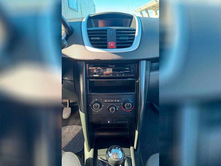 Peugeot 207 1.4 16V Sport