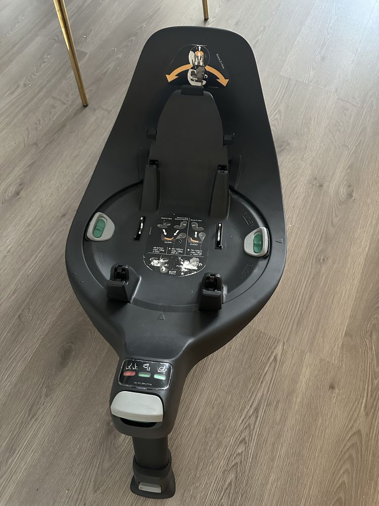 Cadeira Cybex Auto Sirona T i-Size + Base Isofix T-Black