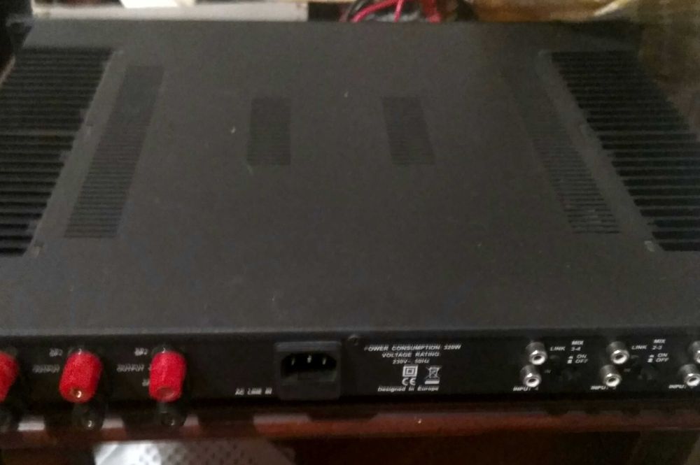 підсилювач  чотирьох канальний Apart 4060