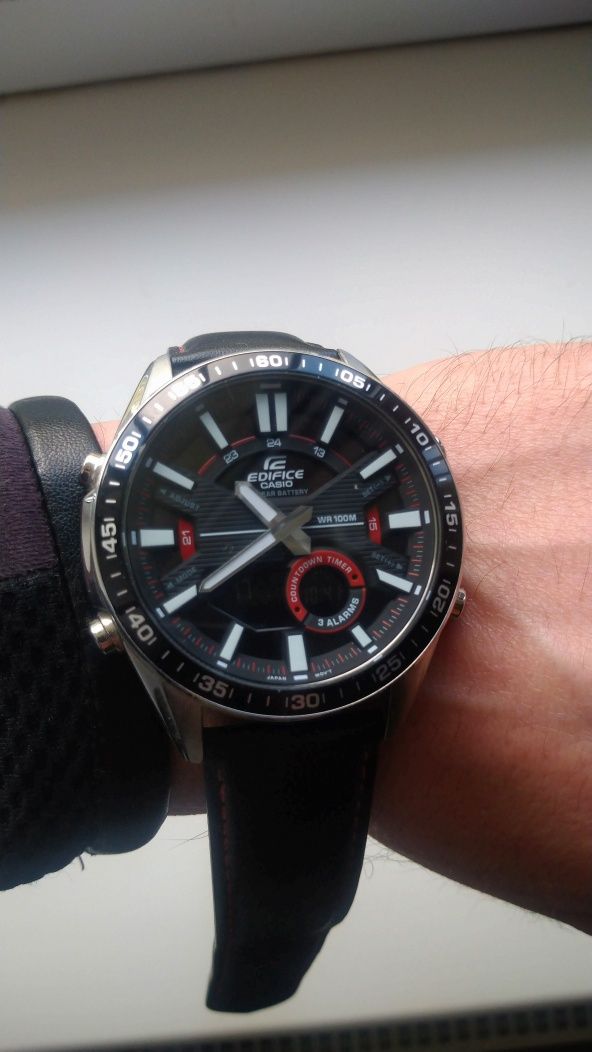 Годинник   Casio edifice efv-c100