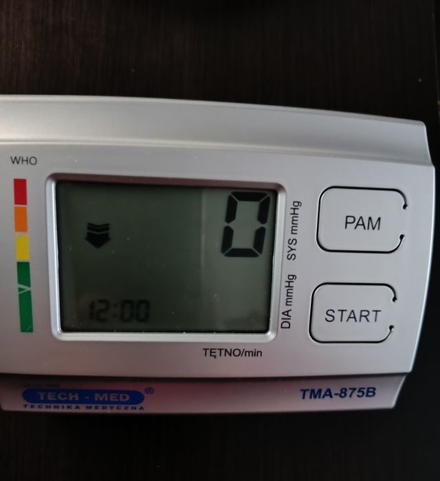 Automatyczny ciśnieniomierz naramienny marki Tech-Med TMA-875B