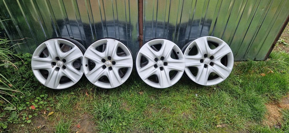 Felgi Strukturalne Opel  5x105 17 cali