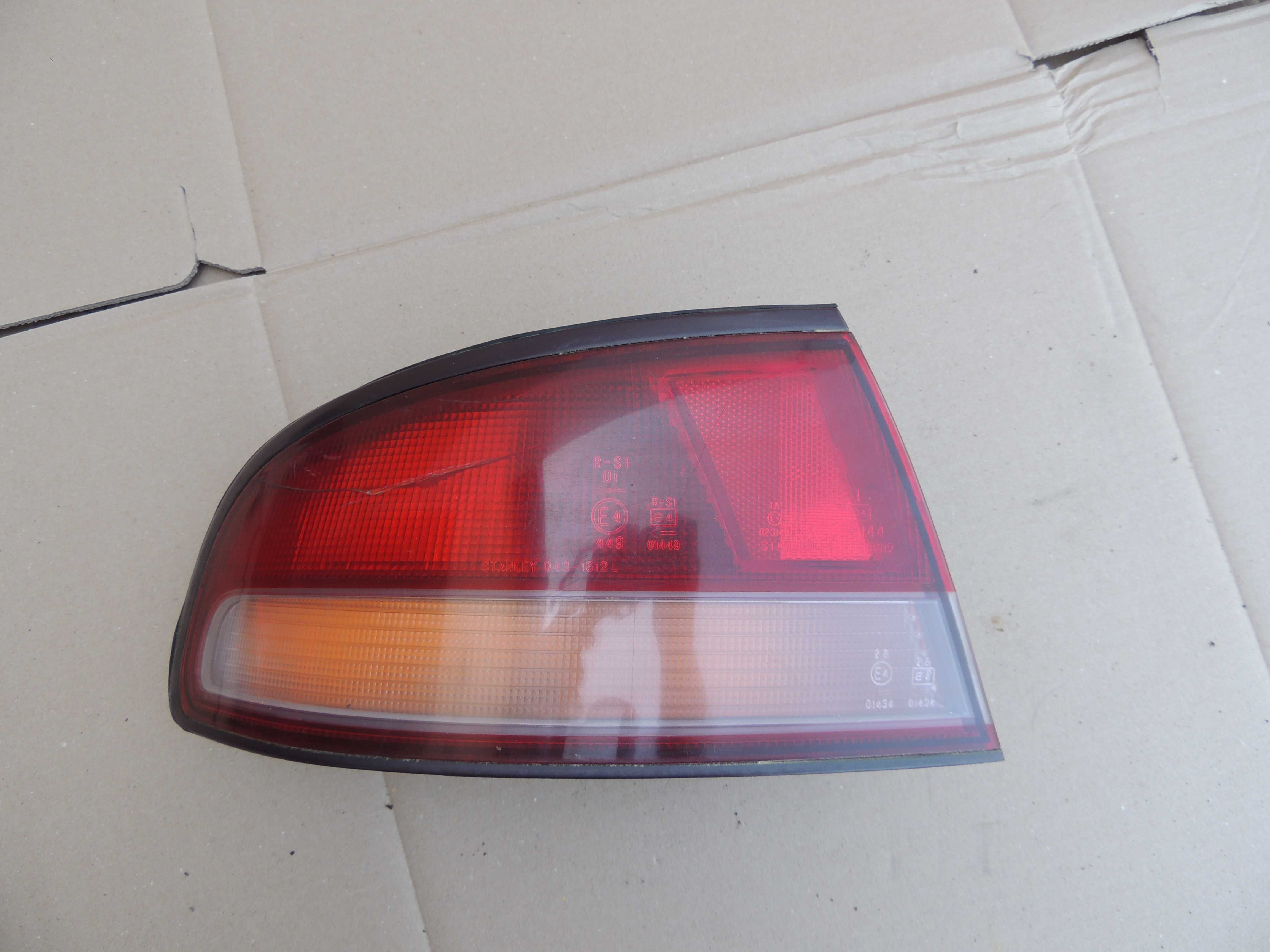 Lampa tył tylna lewa europejska Mitsubishi Galant 7 VII 93,94,95,96