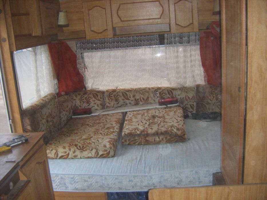 Schowek Kurnik Przyczepa  Kempingowa, Na Czesci Zamienne  Tanio