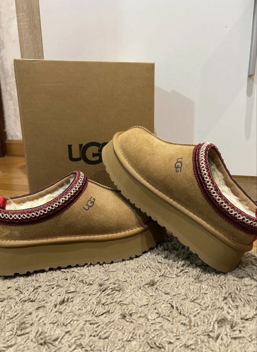 UGG Tazz II - Tamanho 38
