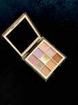 Paletka cieni Huda Beauty Light Nude Obsessions