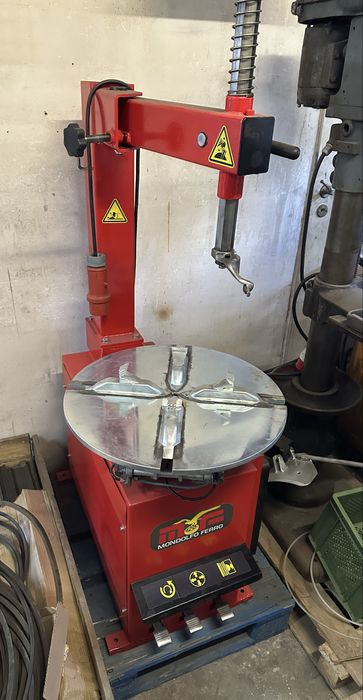 Montazownica mondolfo ferro odnowiona