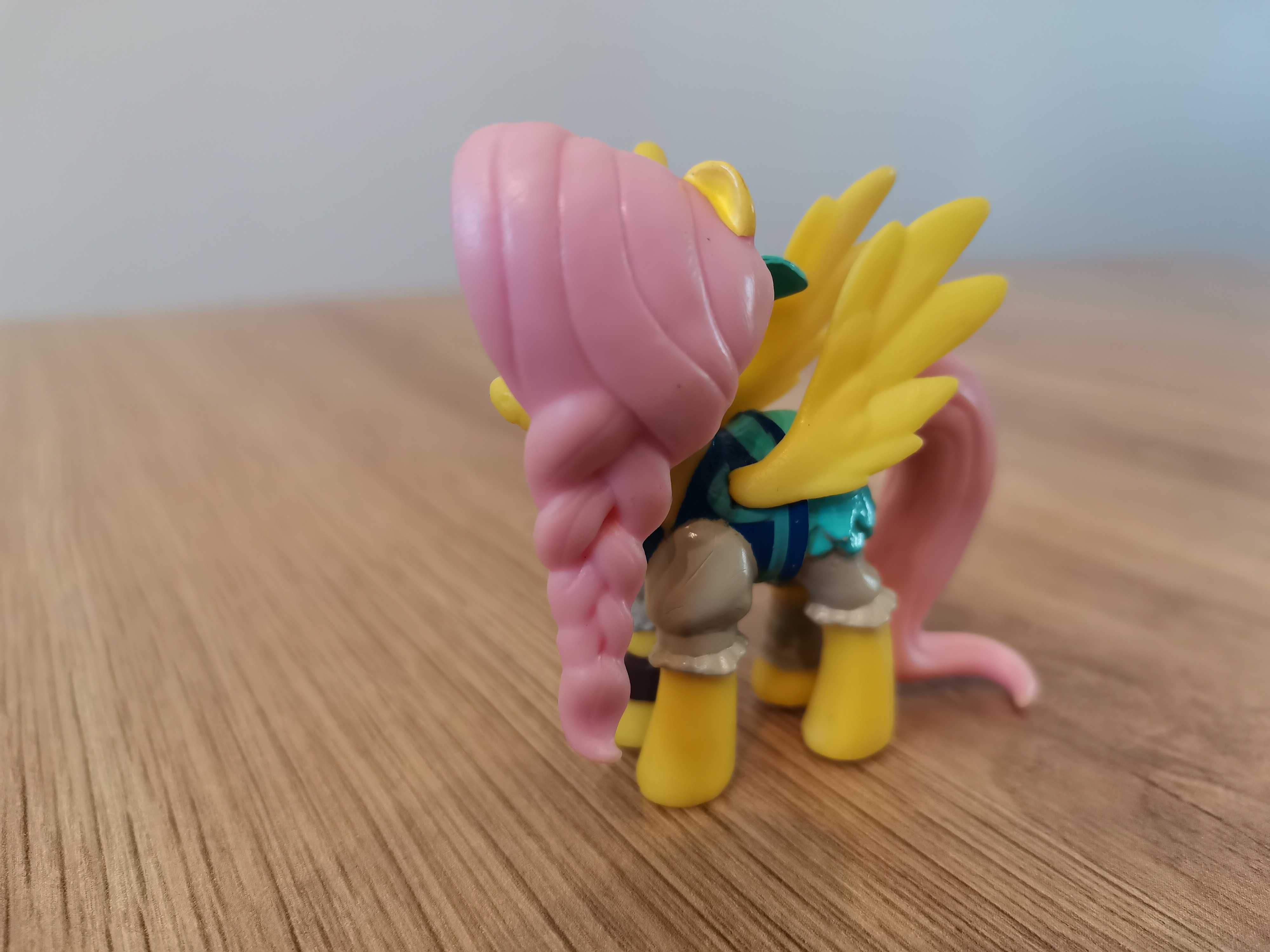 figurka kucyk My Little Pony Fluttershy wojowniczka wersja limitowana