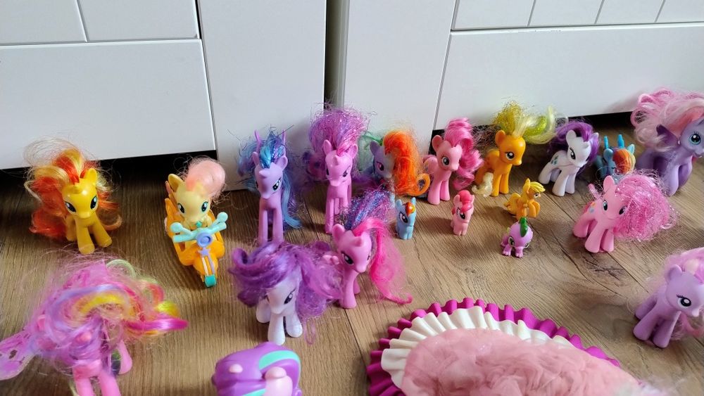 Sprzedam kolekcję koników pony