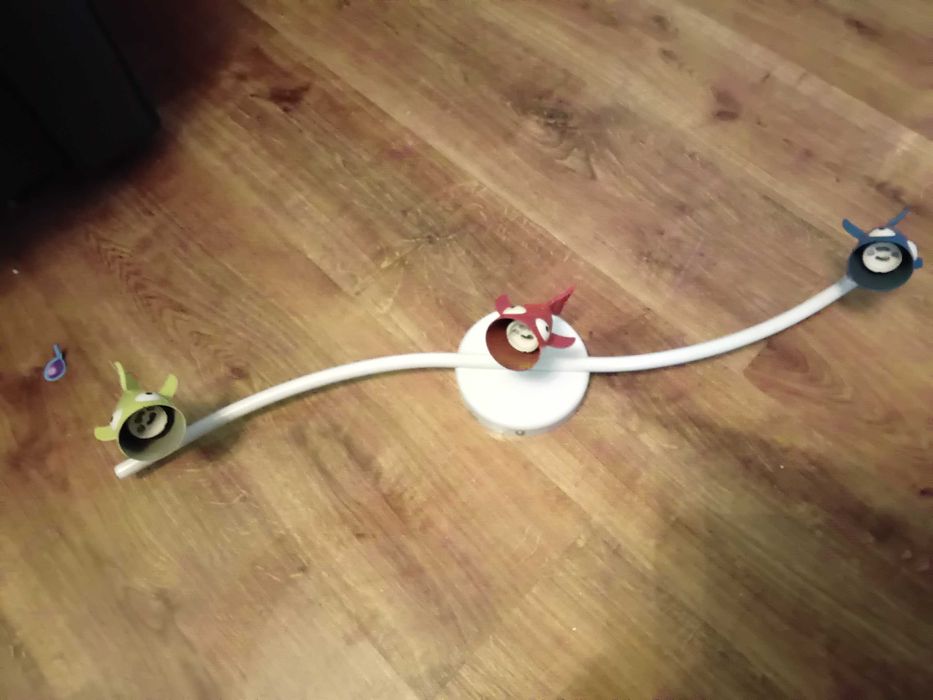 Lampa z rybkami trzy kolory