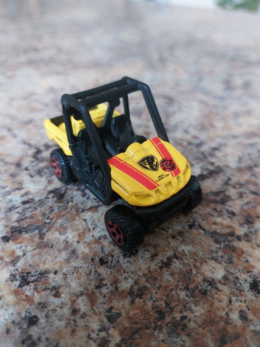 Машинка Matchbox Yamaha Rhino