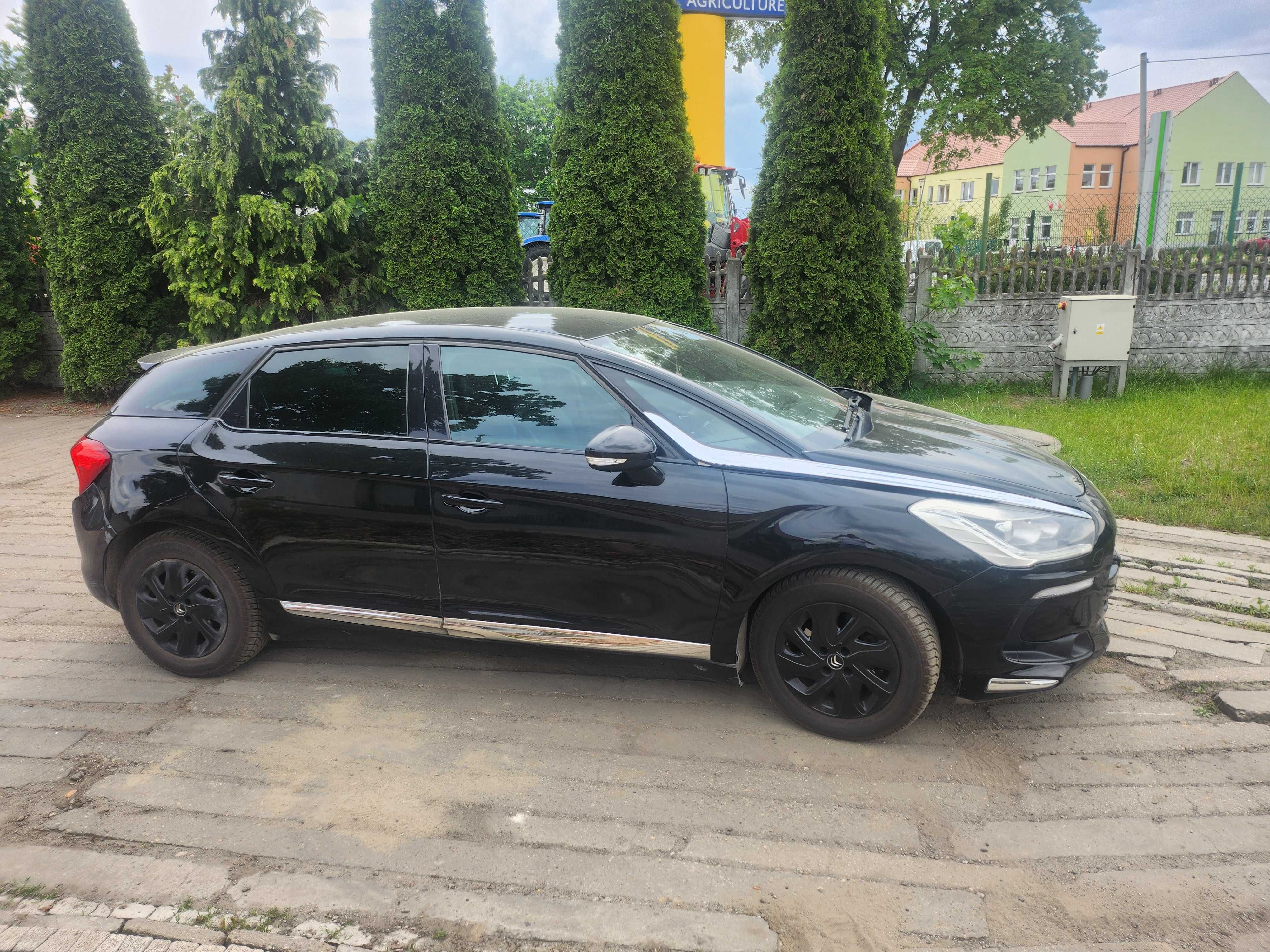 Citroen DS5  Polecam