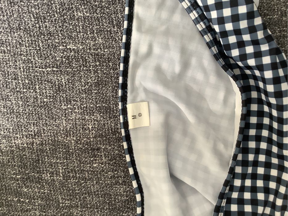 Bikini aos quadrados preto e branco M novo