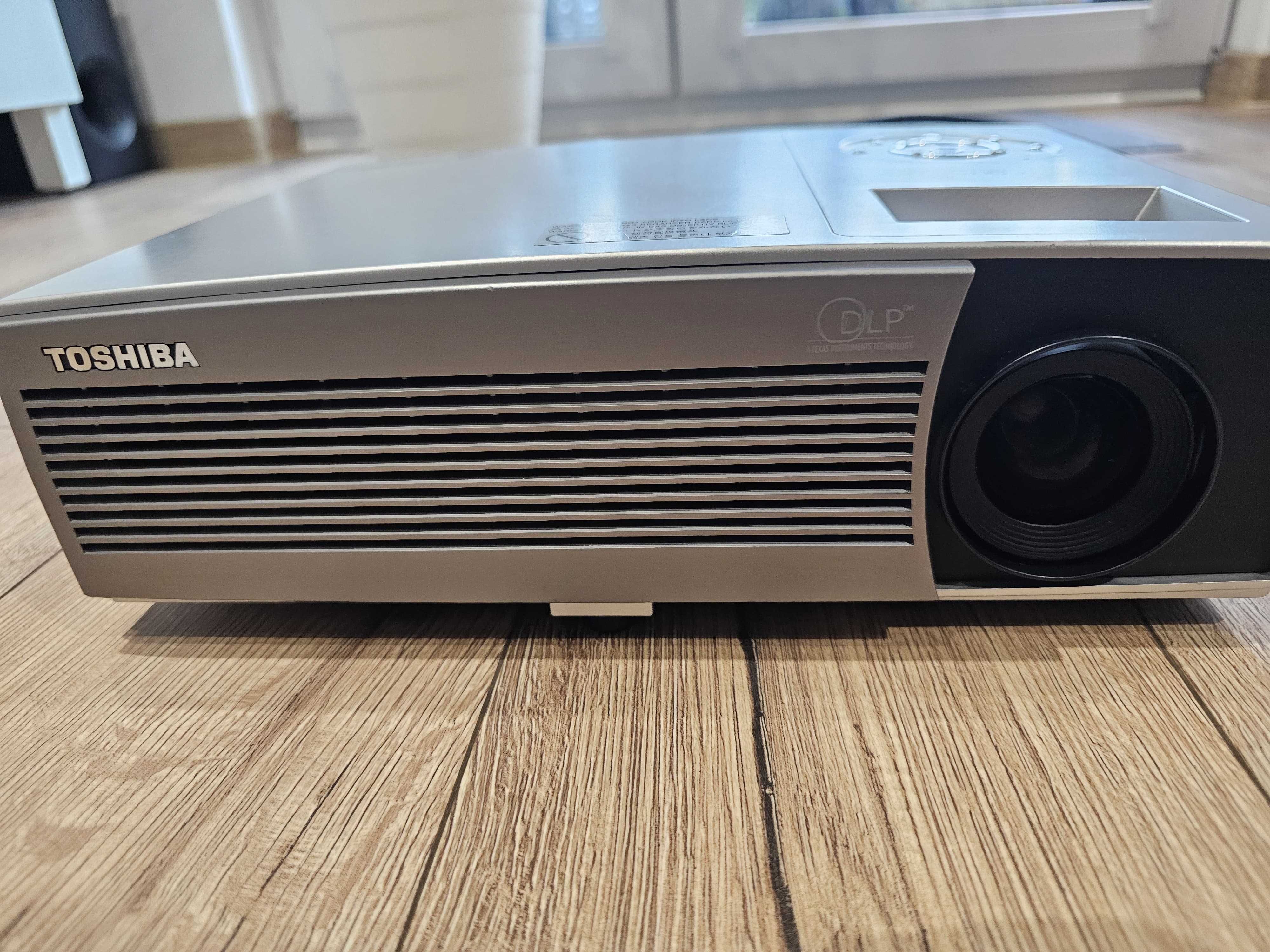 Projektor Toshiba