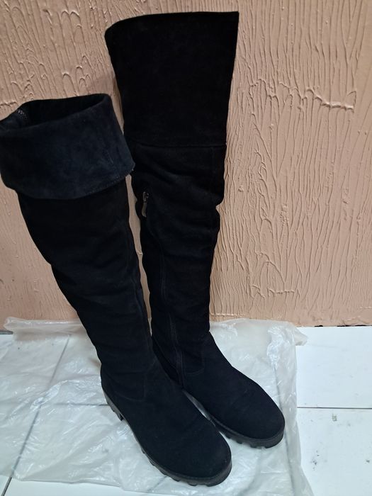 Продам зимові чобітки