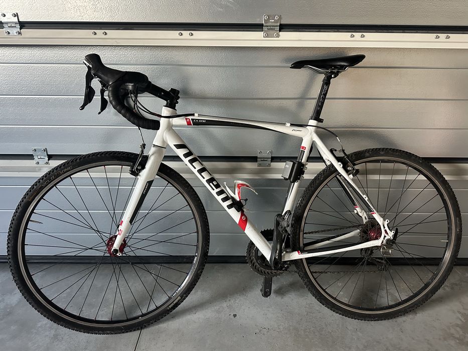 Gravel- Szosa Accent CX One romziar L + gratisy