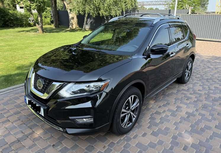 Продаю Nissan Rogue SV 2018 2.5L на повному приводі
