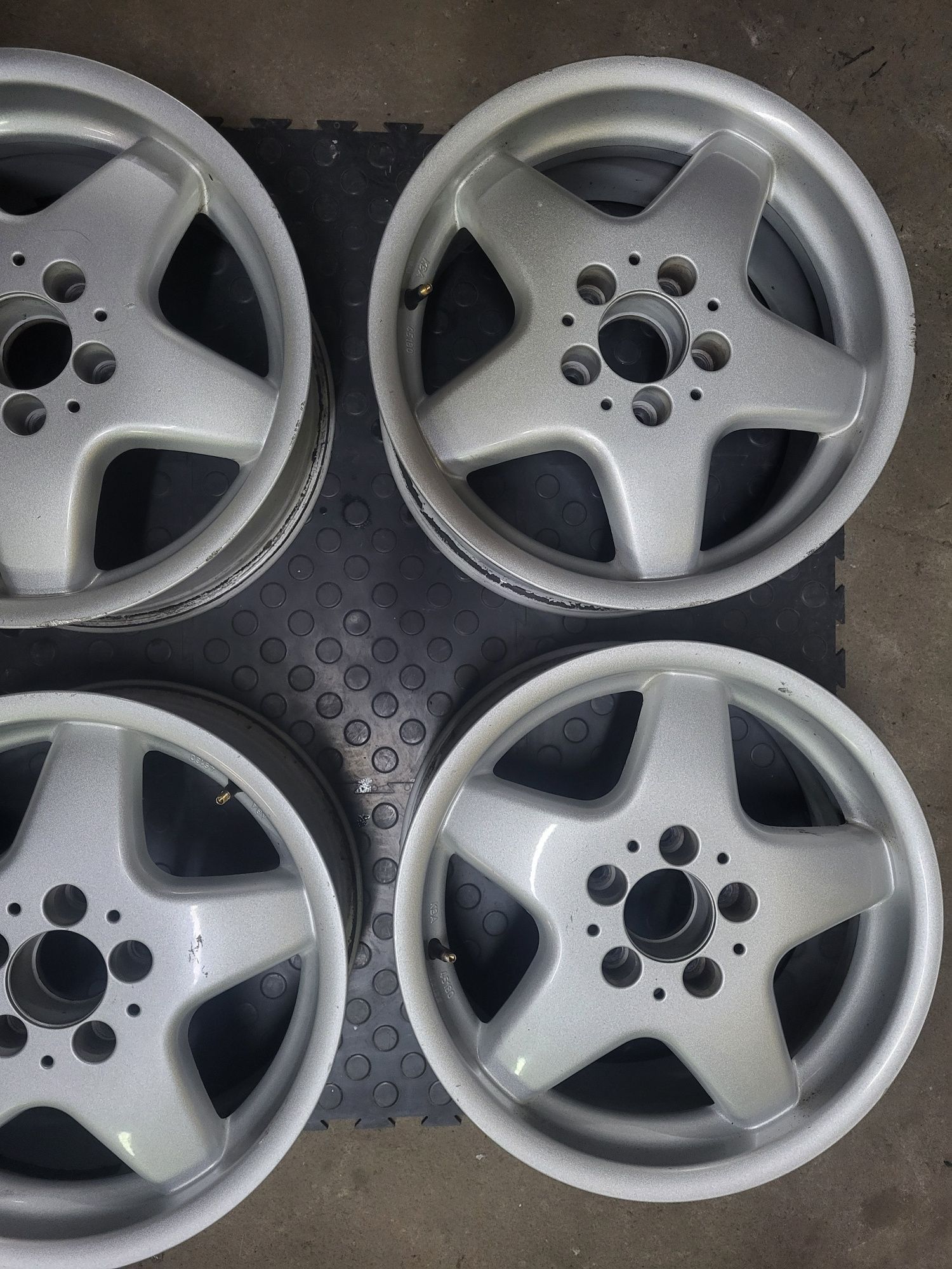 Felgi Aluminiowe 5x112 7,5Jx16 ET38 Mercedes Audi VW