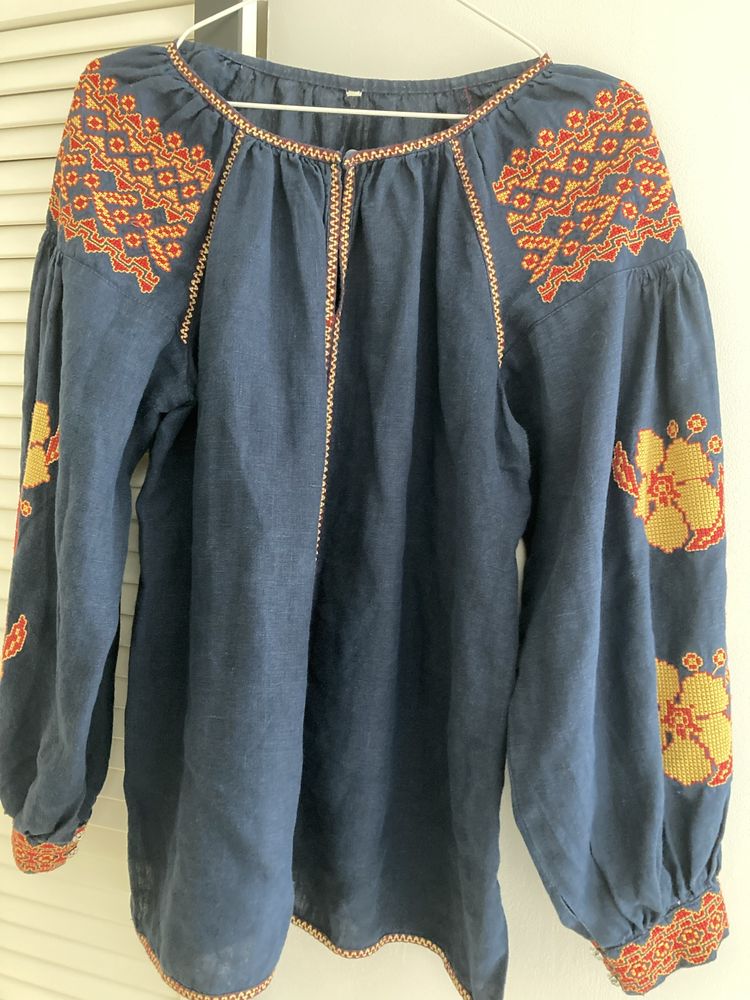 Вишиванка жіноча