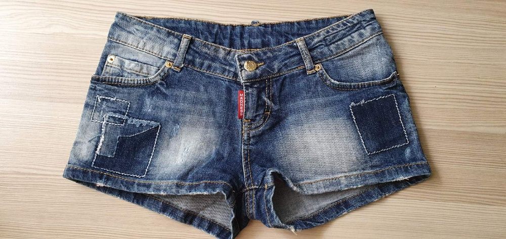Продам джинсовые шорты Амнезия