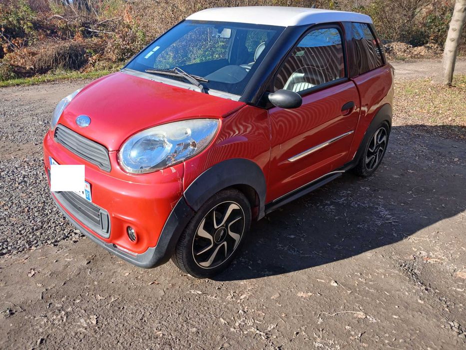 Microcar M8 alufelgi czarna podsufitka skórzane fotele