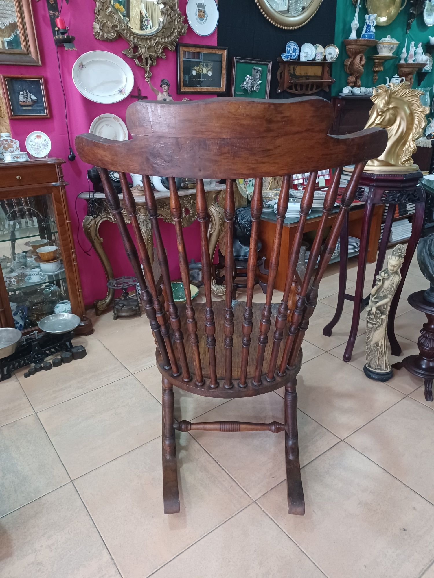 Cadeira de baloiço antiga