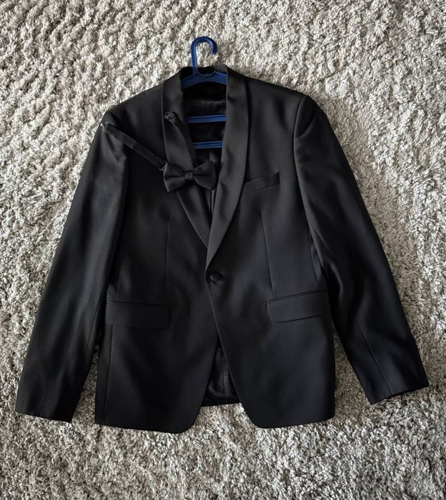 Смокінг новий!