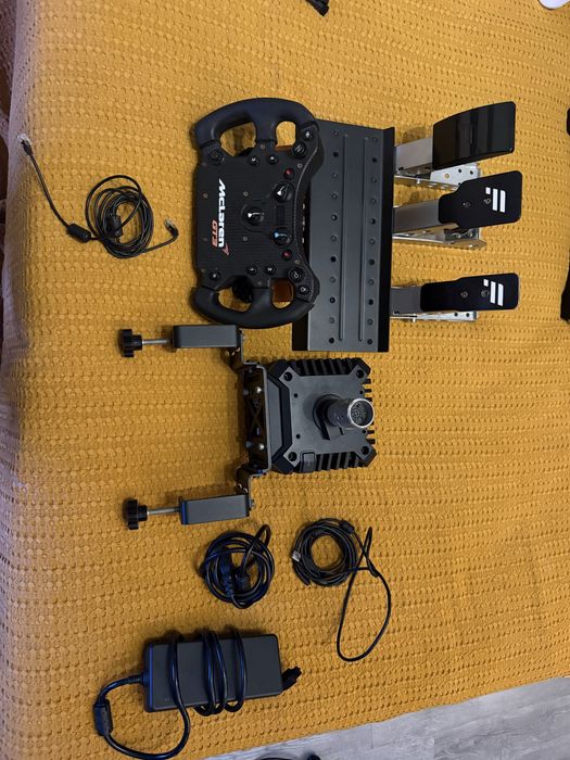 Fanatec CSL DD | Mclaren v2 | CSL Pedals | Boost Kit