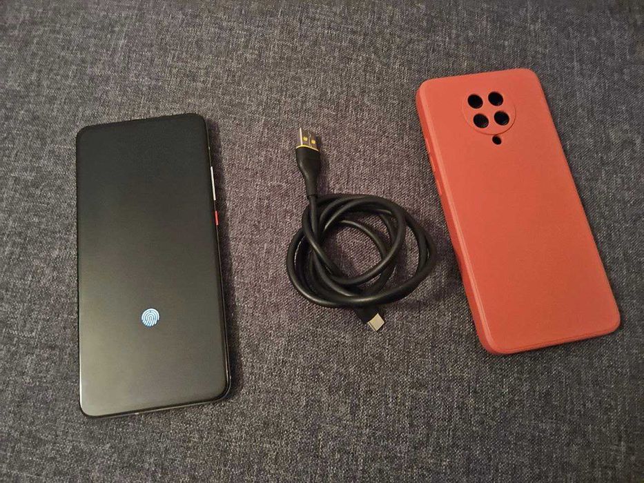 Poco F2 Pro - 64MP, Snapdragon 865, (AMOLED 6,67" sem notch nem furo)