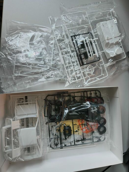 Aoshima Toyota AE86 Sprinter Trueno, model do sklejania