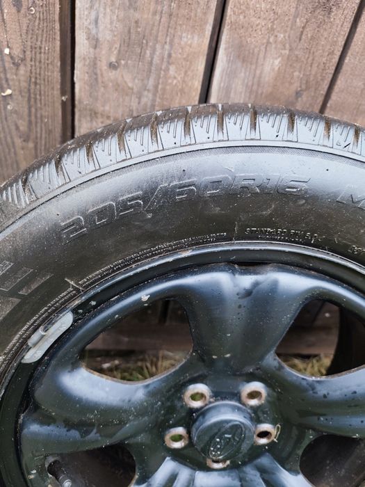 Koła Subaru outback Forester 205/60 R16