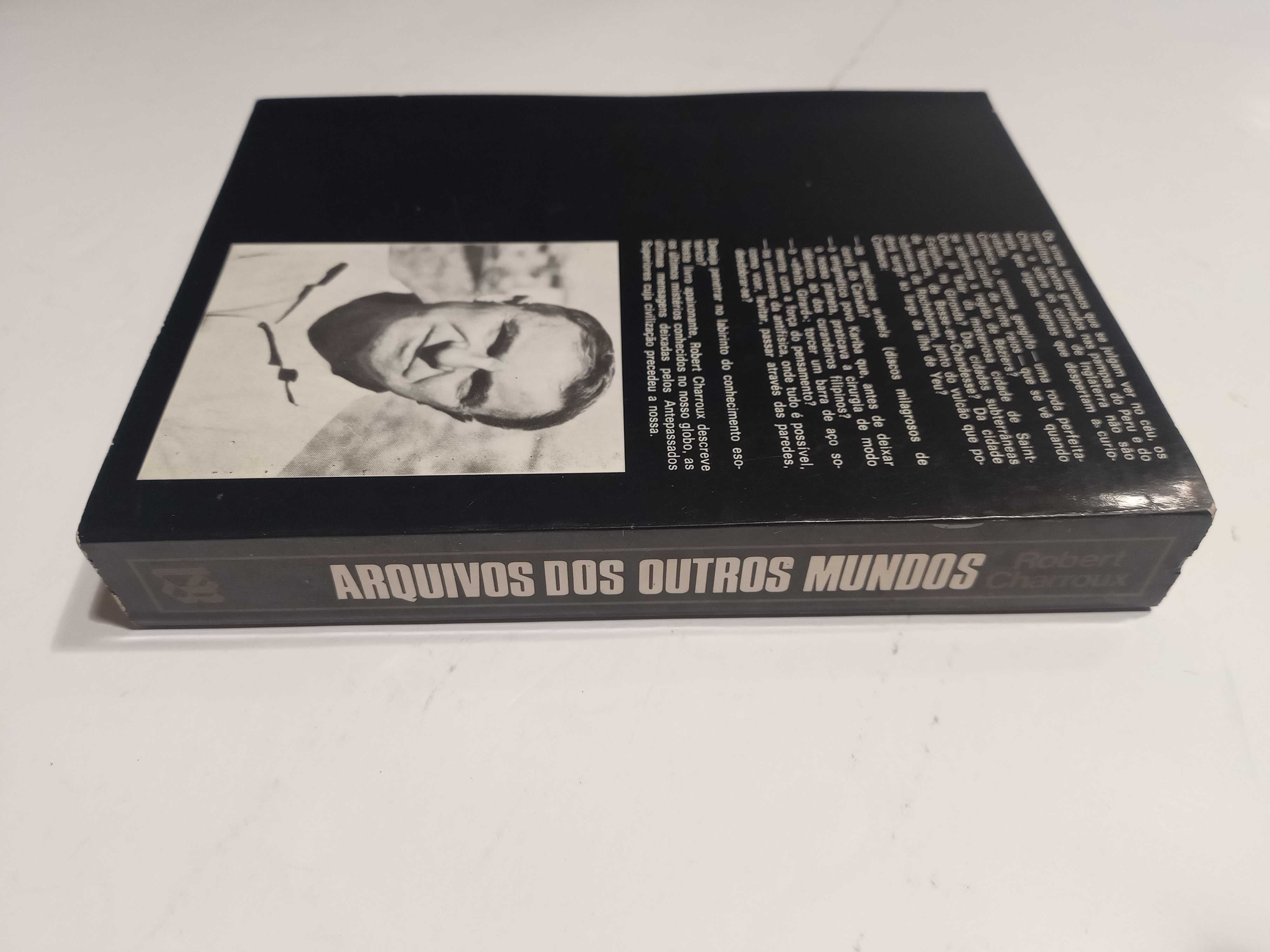 Arquivos dos Outros Mundos de Robert Charroux