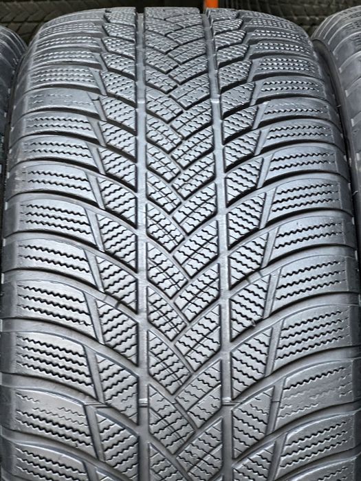 Шины зимние 255/50/R18 Bridgestone Blizzak LM-001