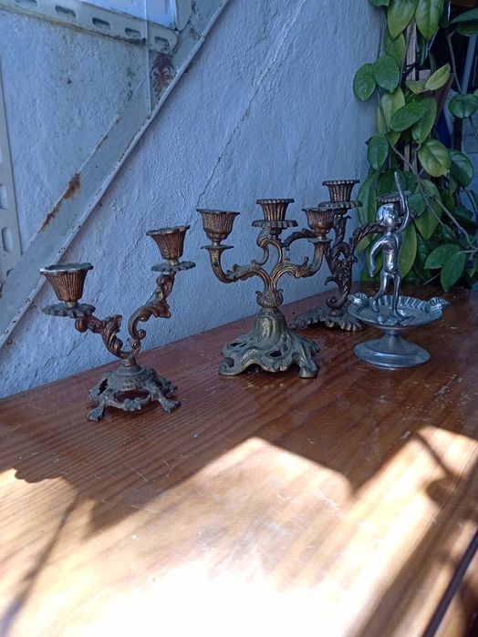 Castiçais antigos para decorar