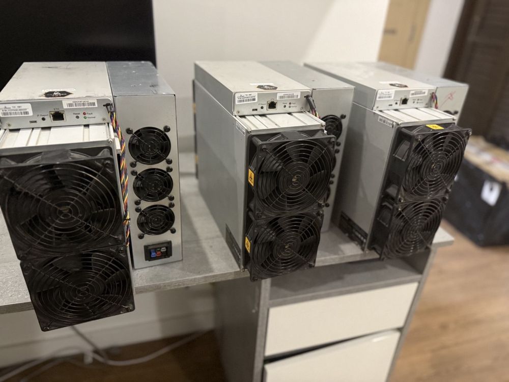 наявнсть київ склад   BITMAIN T21  190TH  200T  230T