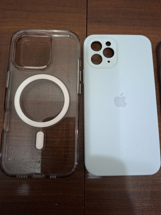 Чехлы для телефонов