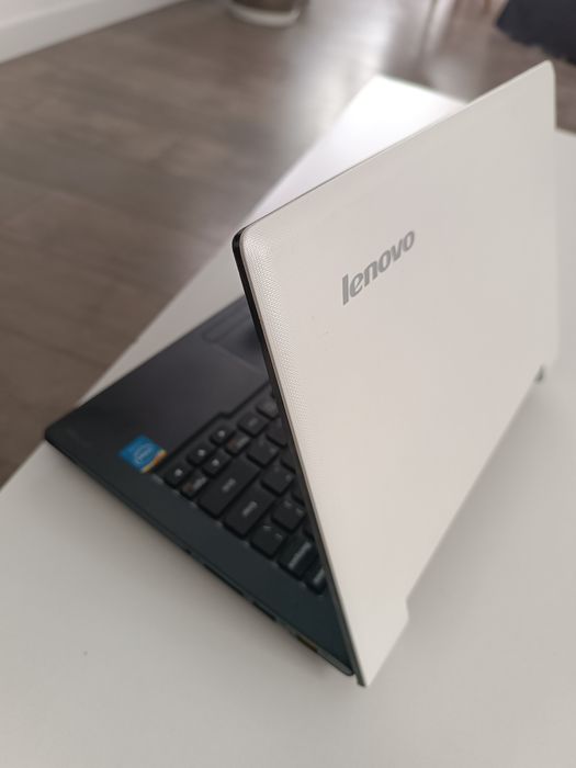 Lenovo Ideapad s210 Touch