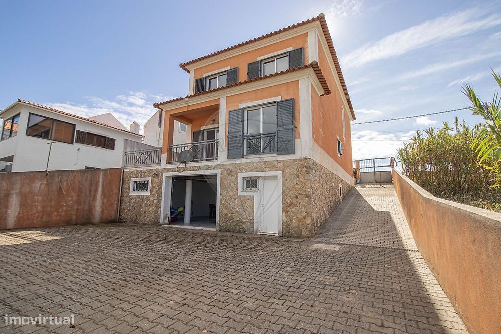 Moradia T4 para venda