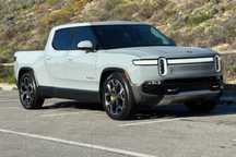2023 Rivian R1T Adventure Quad Motor Crew Cab AWD