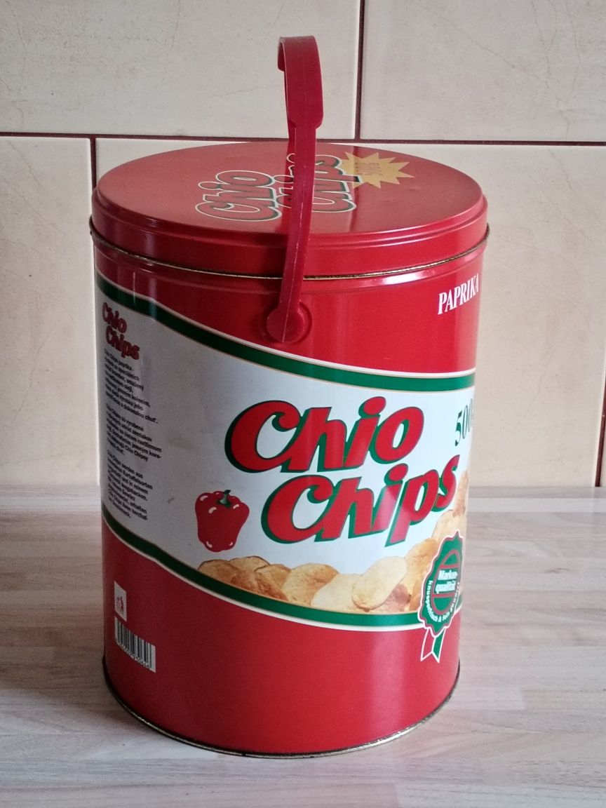 Kolekcjonerska duża metalowa puszka po chipsach retro