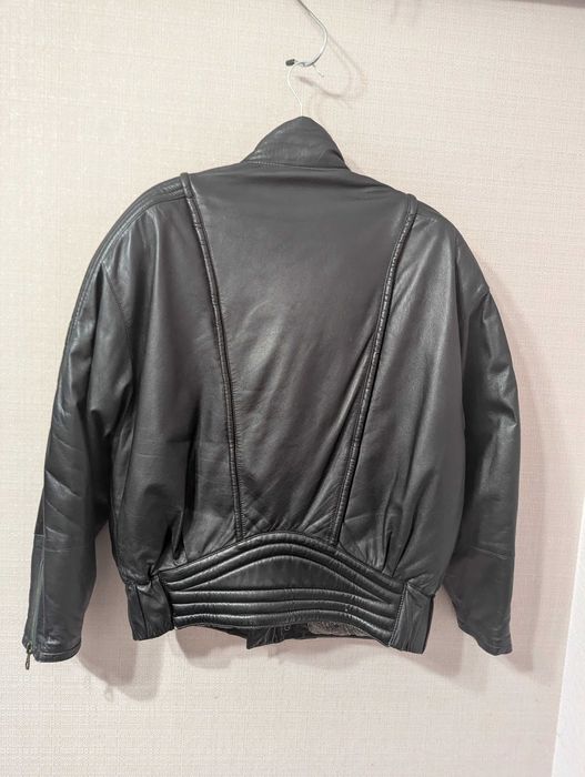 Вінтажна італійська шкіряна куртка VINCI, 100% натуральна шкіра.