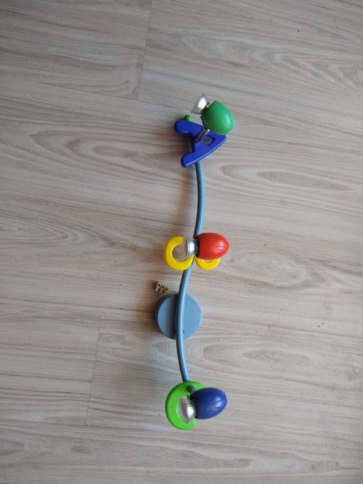 Lampka sufitowa/ścienna do dziecięcego pokoju