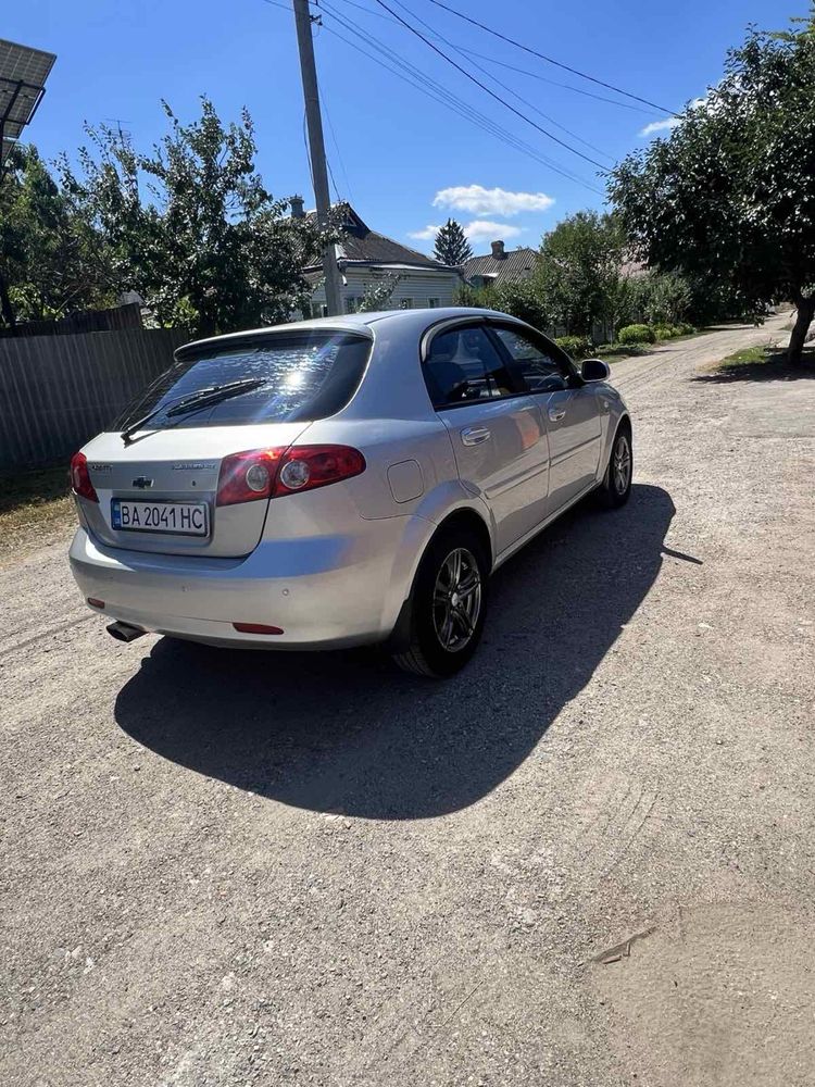 Продам chevrolet lacetti