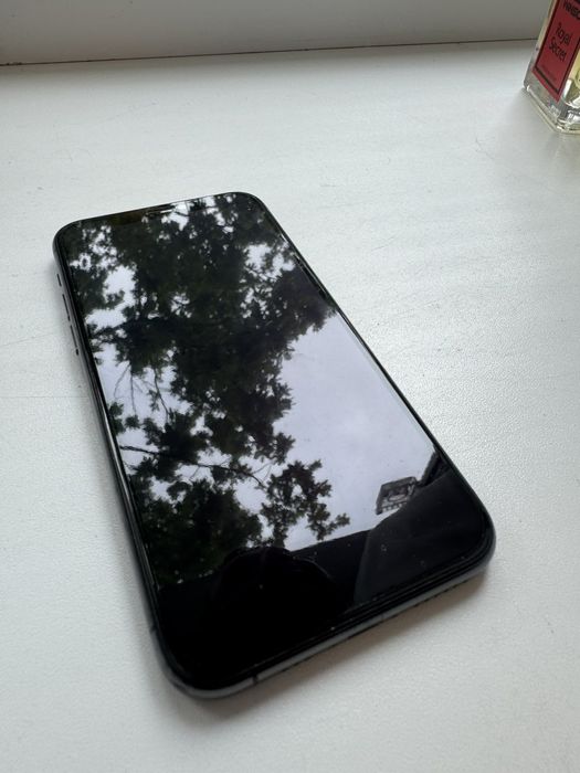 Продам iPhone 11 pro.
