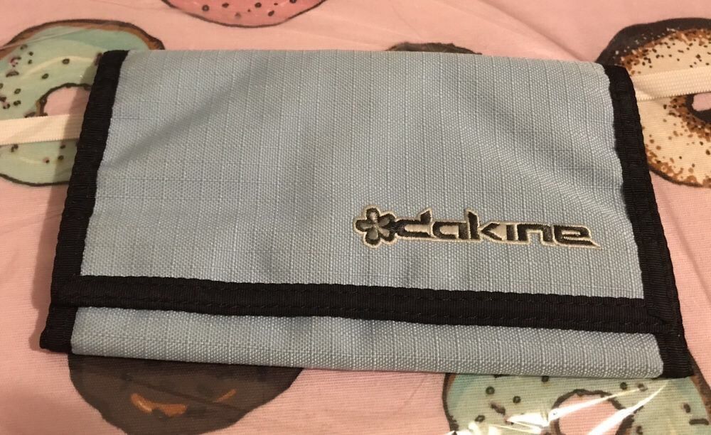 Dakine              portfel