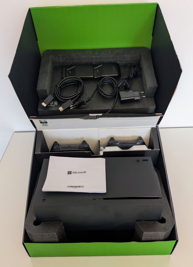 JAK NOWY! / Xbox Series X / 2 PADY! / Oryginalny komplet ! / Ładowarka