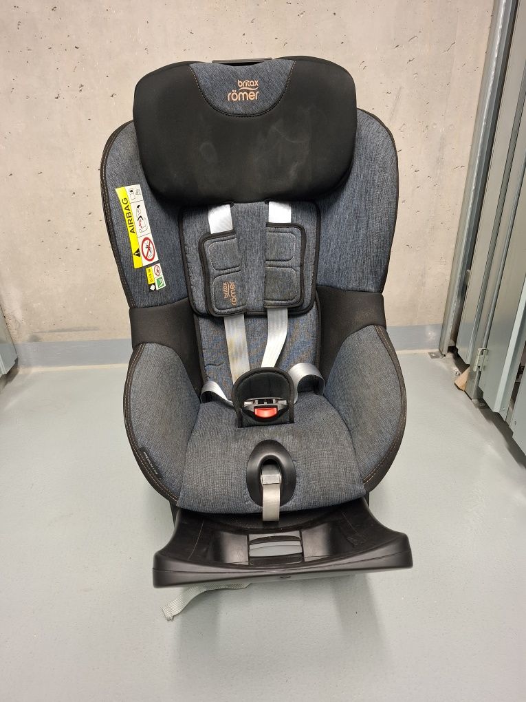 Fotelik Britax Römer Dualfix M
i-Size