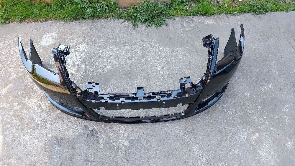 Passat B6 05-10 rok zderzak przedni LC9X