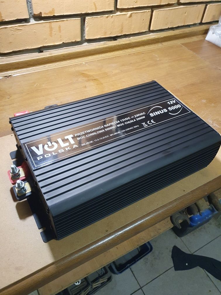 Інвертор Volt Polska Sinus 5000 12v