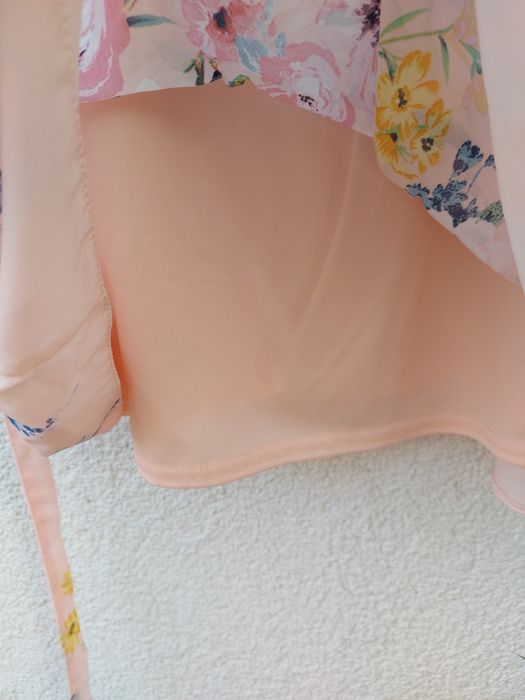 Lekka zwiewna sukienka rozmiar 44